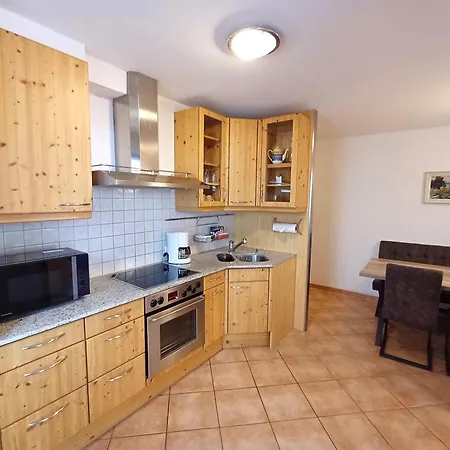 Chasa Larets Apartment